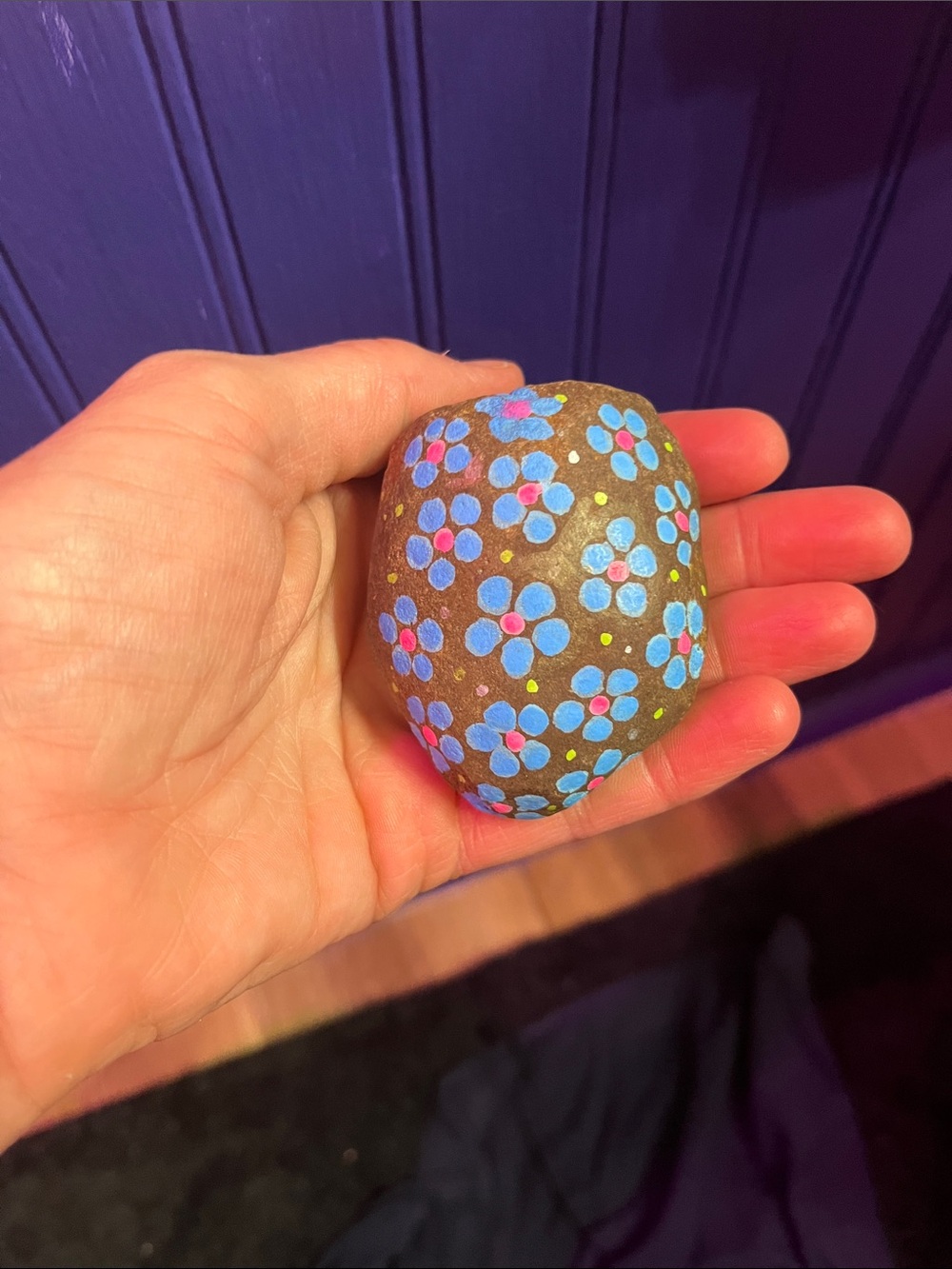Hand-Painted Floral Accent Stone - Blue Flower Design